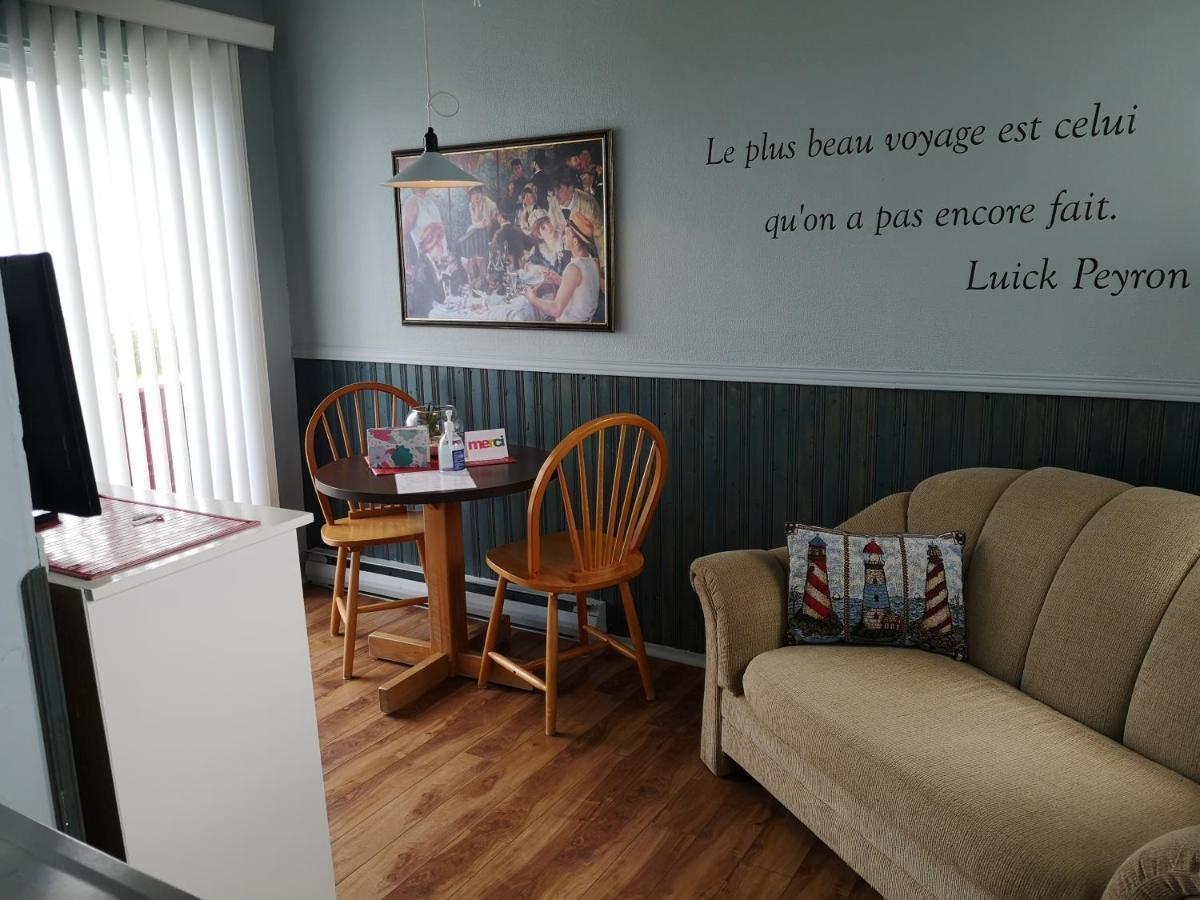 Les Cabines Du Phare Rimouski Eksteriør billede