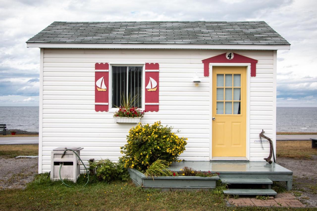 Les Cabines Du Phare Rimouski Eksteriør billede