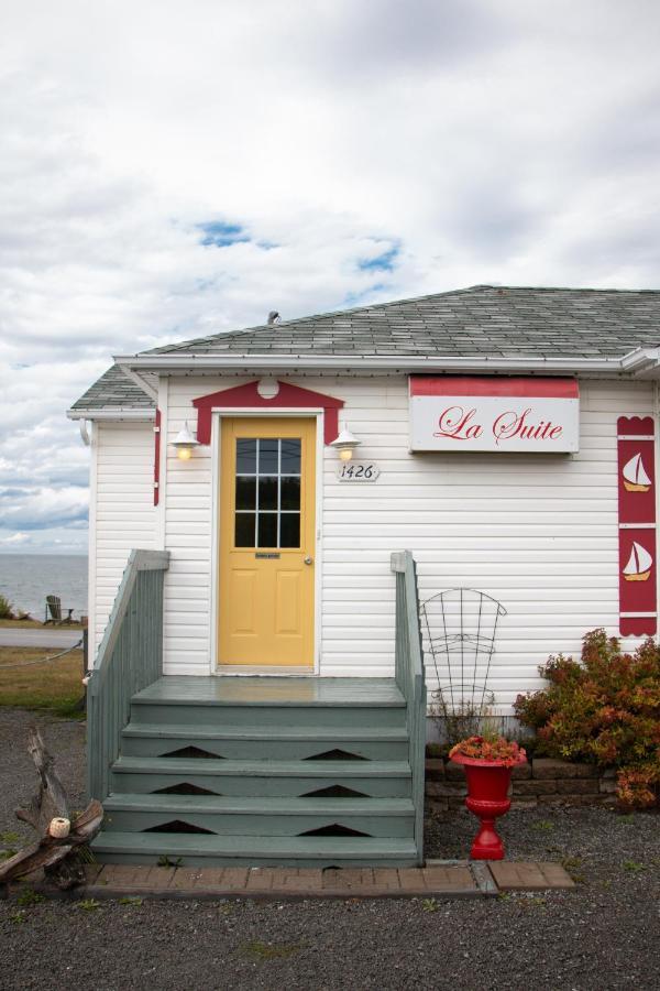 Les Cabines Du Phare Rimouski Eksteriør billede