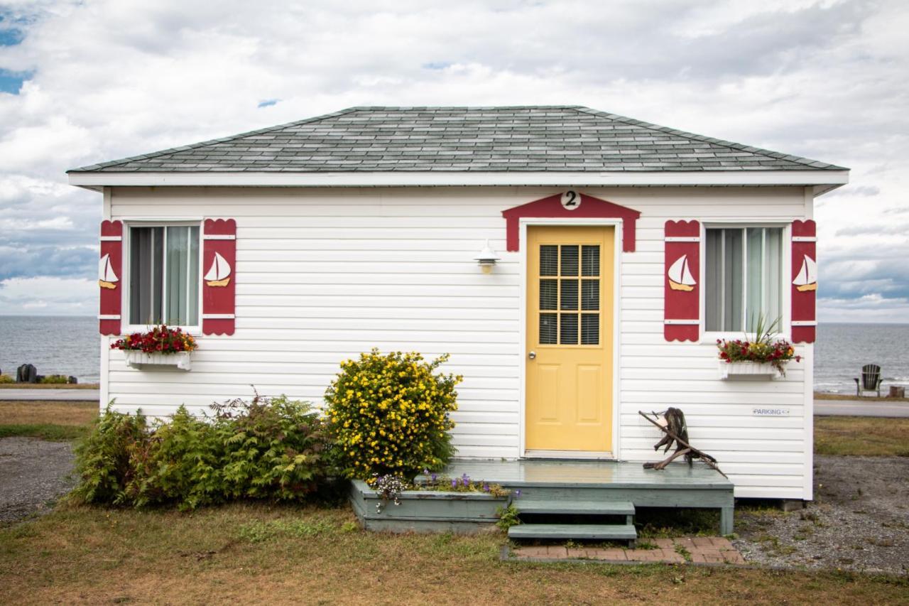 Les Cabines Du Phare Rimouski Eksteriør billede