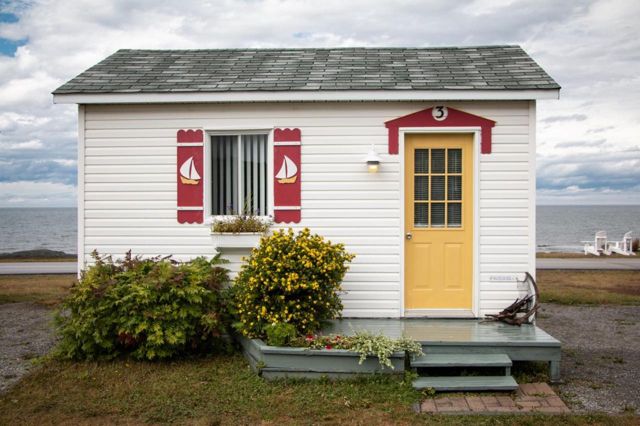 Les Cabines Du Phare Rimouski Eksteriør billede