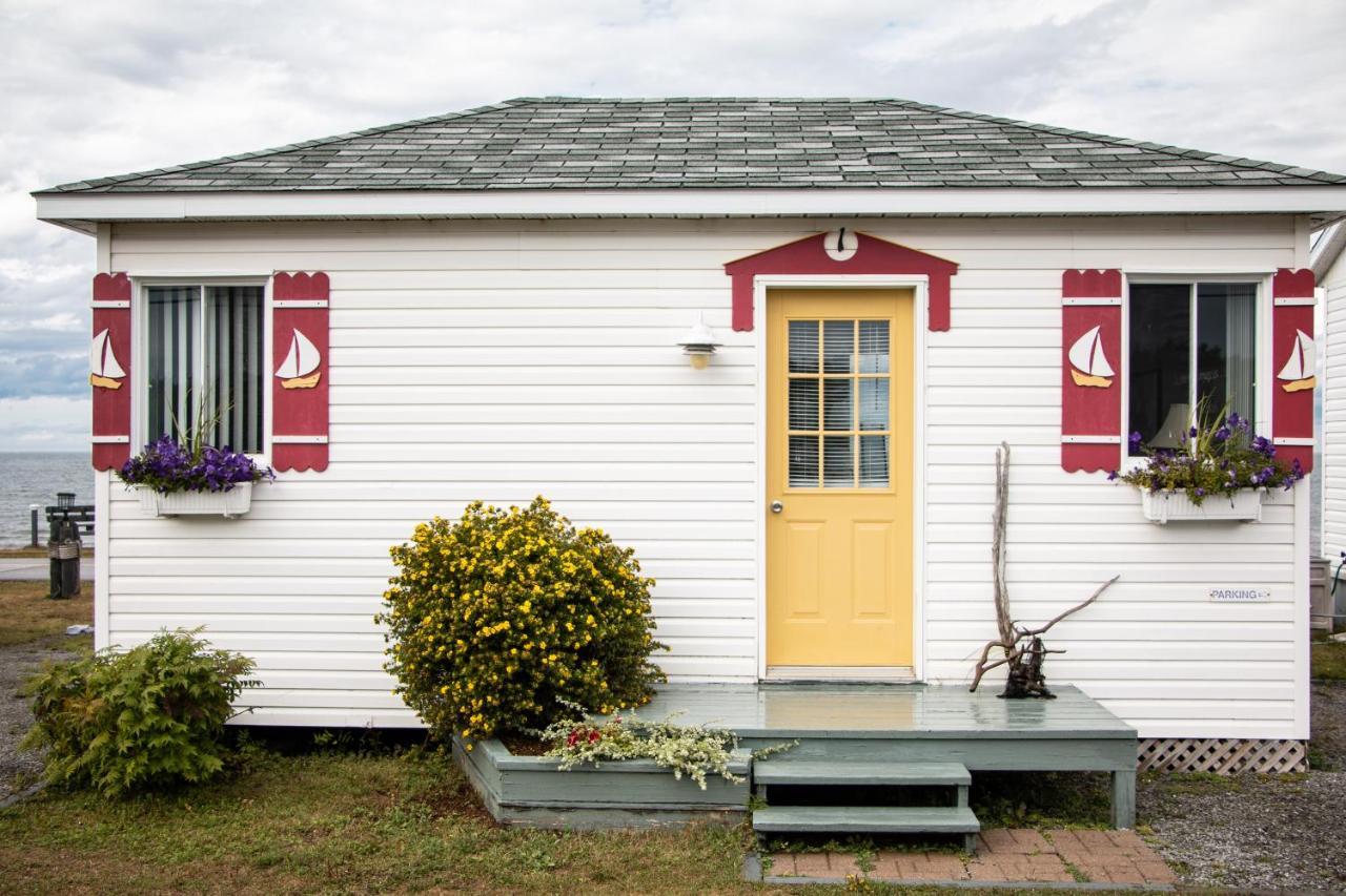 Les Cabines Du Phare Rimouski Eksteriør billede