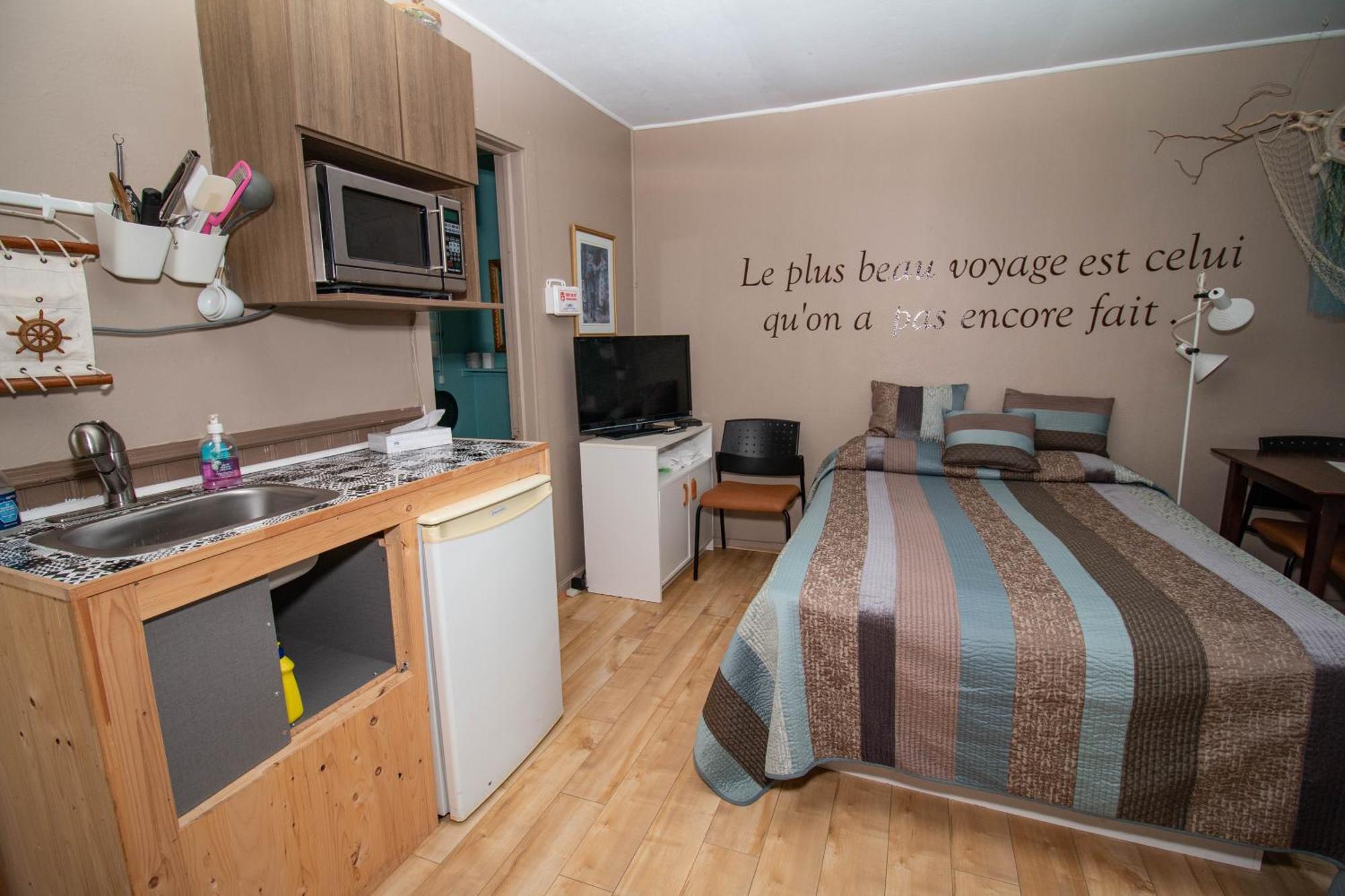 Les Cabines Du Phare Rimouski Eksteriør billede